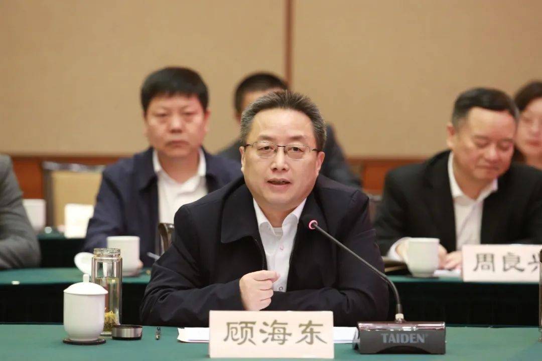 顾海东表示,嘉定作为上海的西北门户,产业基础雄厚,尤其是汽车产业