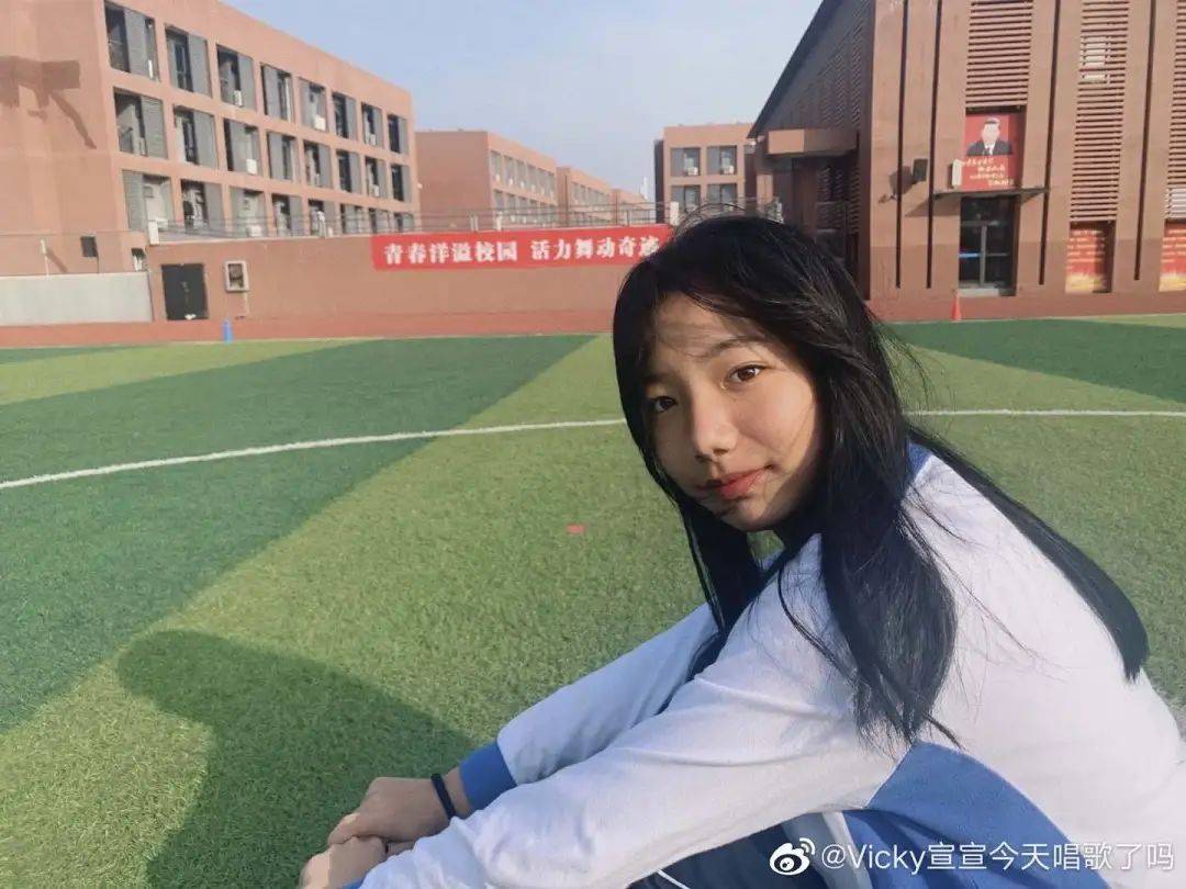 原创15岁初中生b站爆红半小时写出神曲引网友围观下一个碧梨