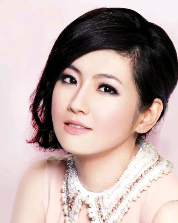 原创曝料she成员任家萱selina将首次主演电影拍的还是鬼片