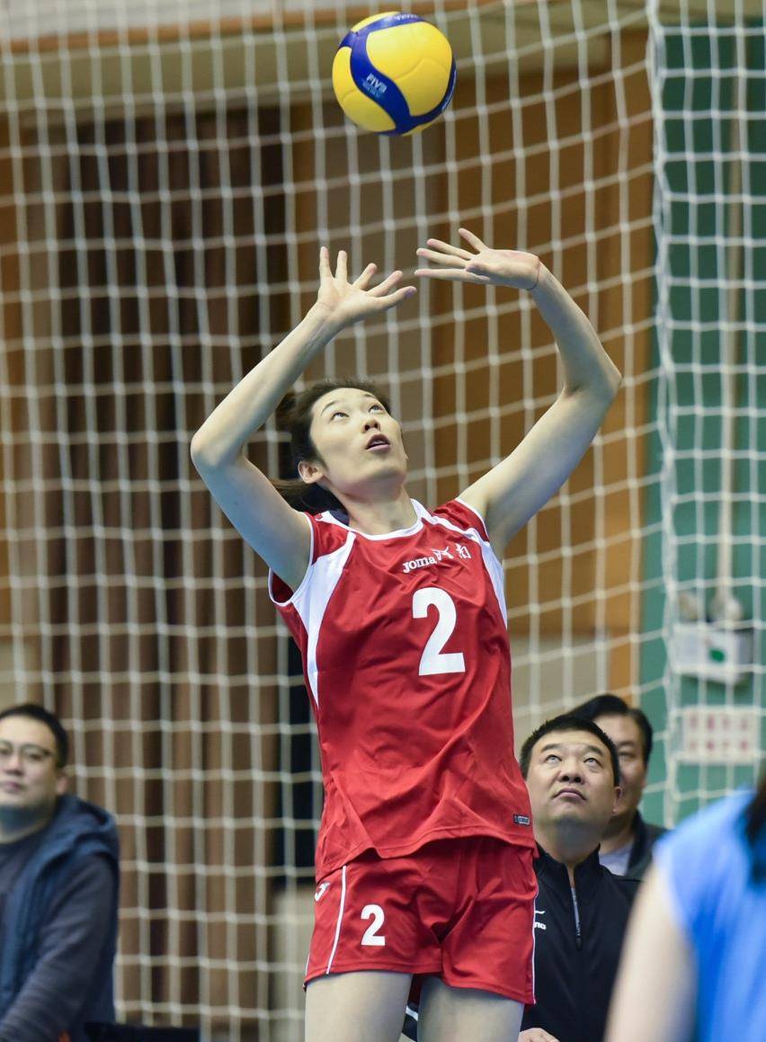 原创河南女排灵魂朱婷回归河南重返全运会决赛圈队友对手说她没架子