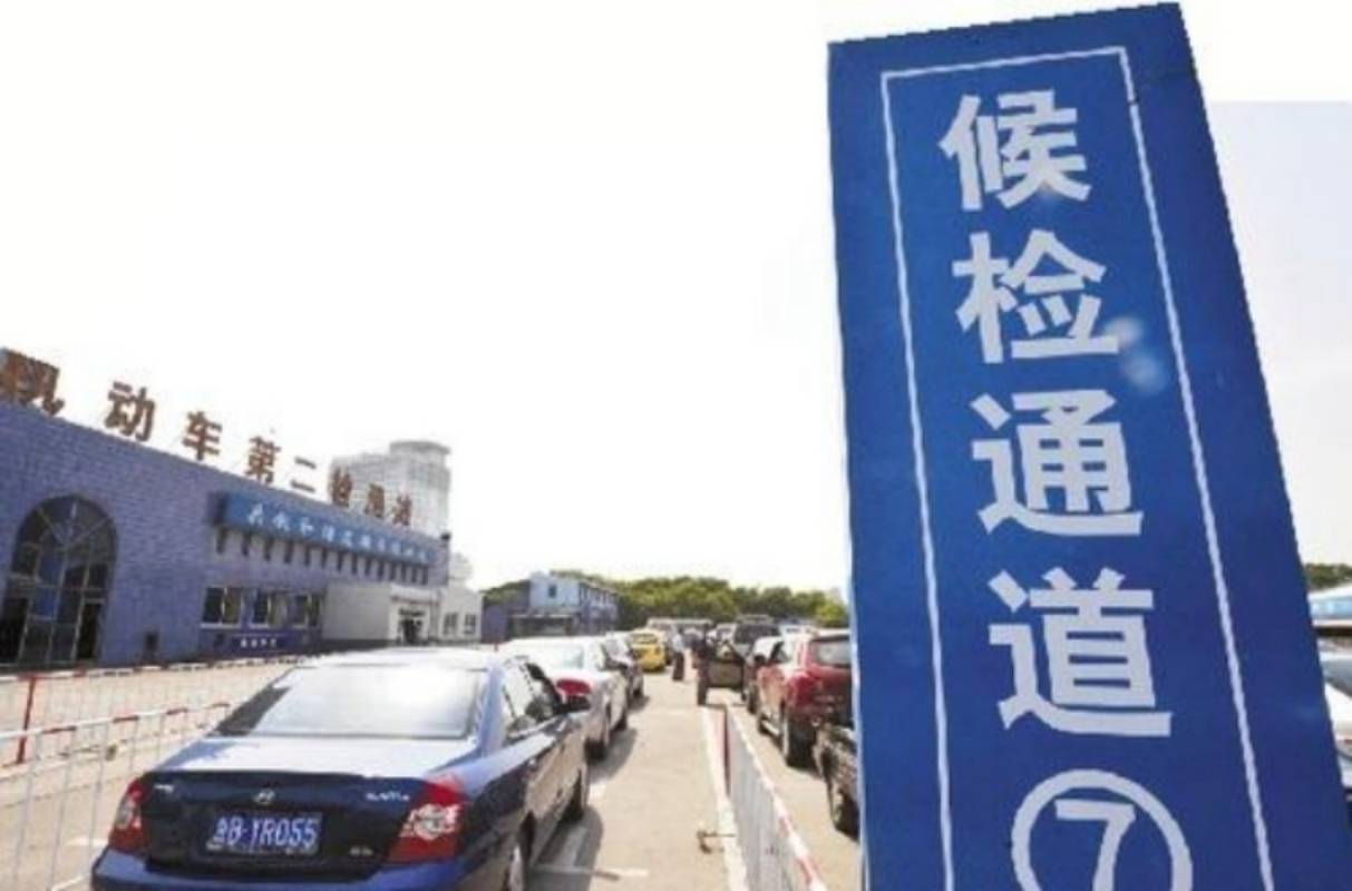 国外经常能看到老爷车,为何国内开了10多年的车就要报废