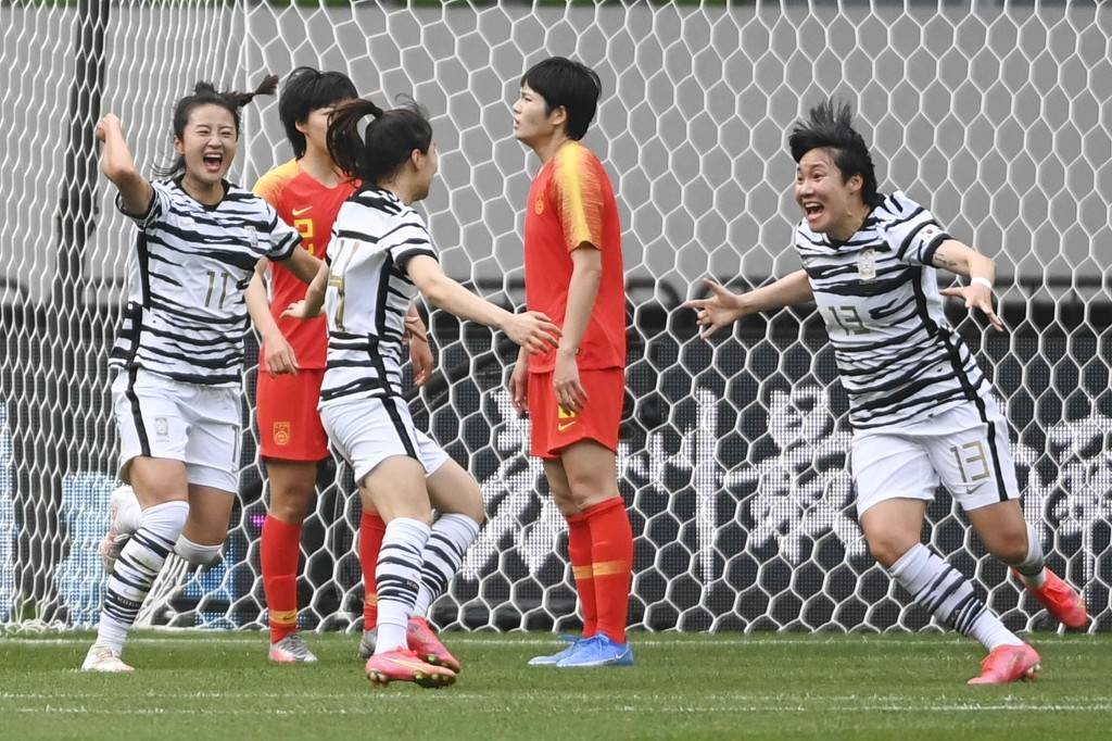 中场报道-中国女足连续2个进球输掉0-2韩国的总成绩落后2-3