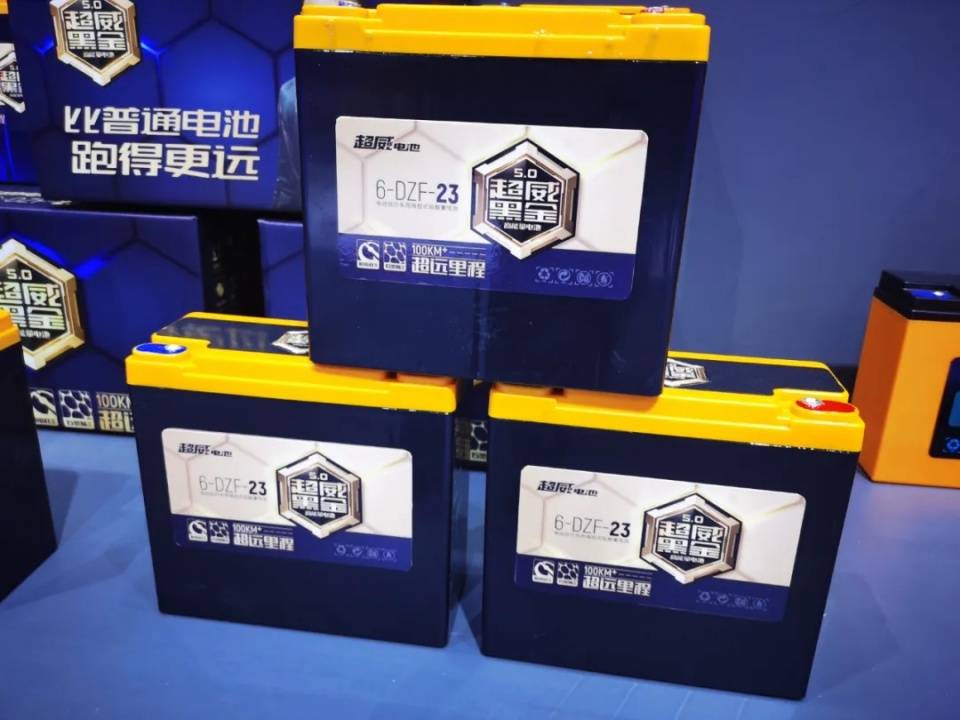 充电小知识:为什么要先接电池再通电?超威告诉你!