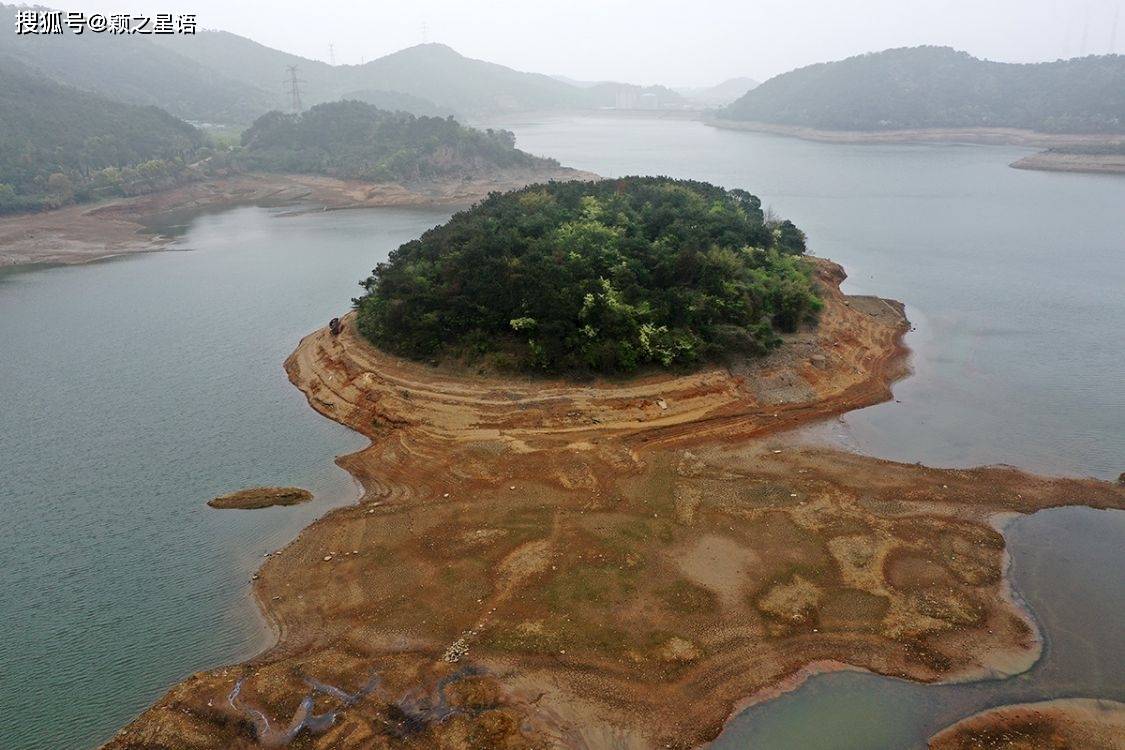 宁波13处水库中央有小岛枯水期小岛出水