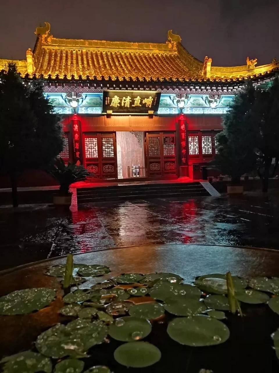 汴梁旅游包公祠里月夜美流光溢彩展华灯2021包祠夜游于4月15日开放