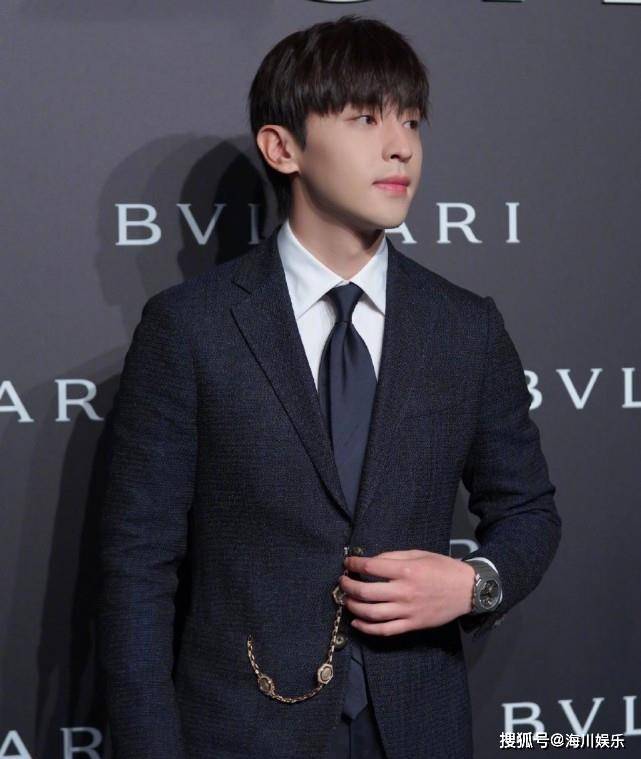 佟丽娅邓伦同框照曝光佟丽娅生图状态超绝二人何时能合作