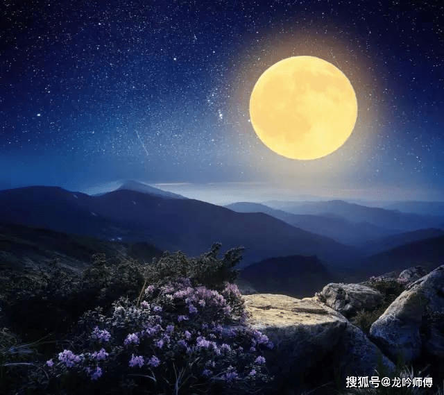 什么是中元节正宗解释 4e6c31eabcc548b9a4110ab2412446dd.png
