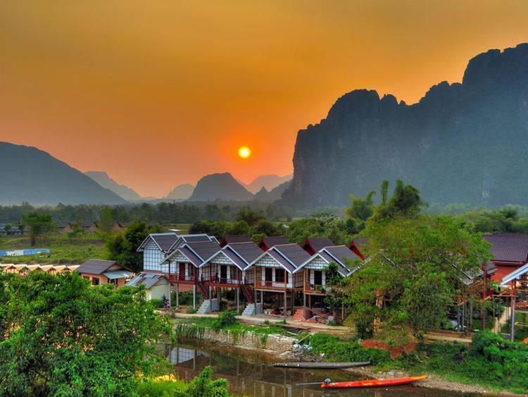 老挝有个“小桂林”，与大自然的奇妙接触，感受山清水秀的风光