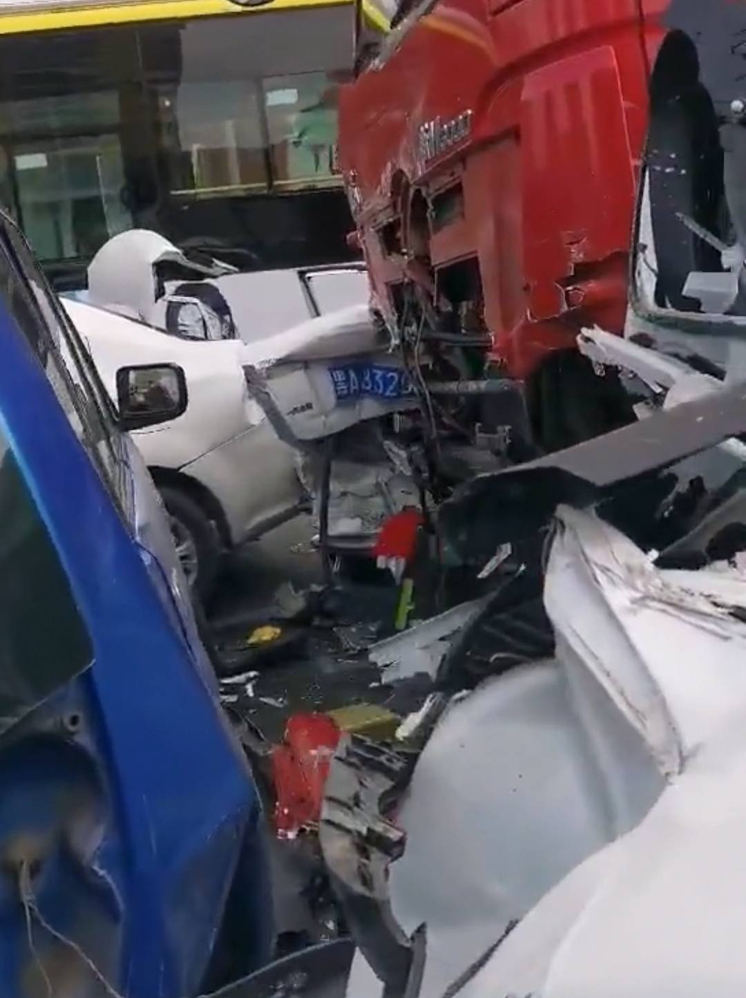 哈尔滨车祸图片