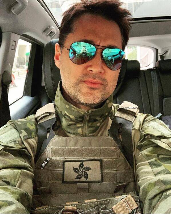 原创王敏德获女儿庆56岁生日近照越来越有型女儿妻子罕有同框