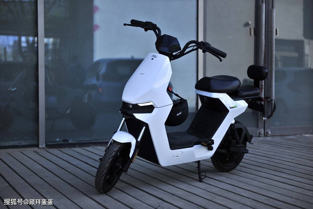 小牛电动govaf0轻体验两千多元的电动车原来也有高级感