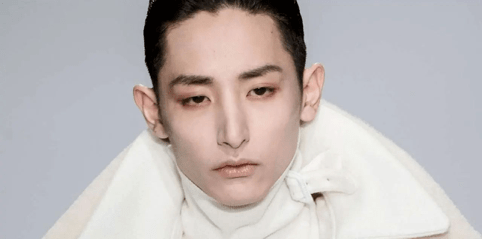 李洙赫从模特到演员,不变的是眼神中的邪魅狂狷