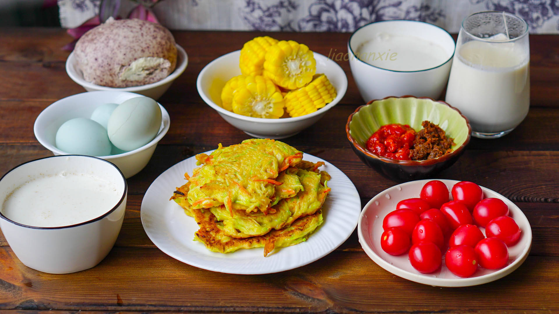 周日睡到自然醒花半小时给家人做一桌早餐朋友圈接地气