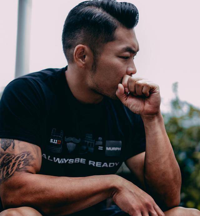 李玖哲减肥成功,和以前判若两人,原来使用了这一方法