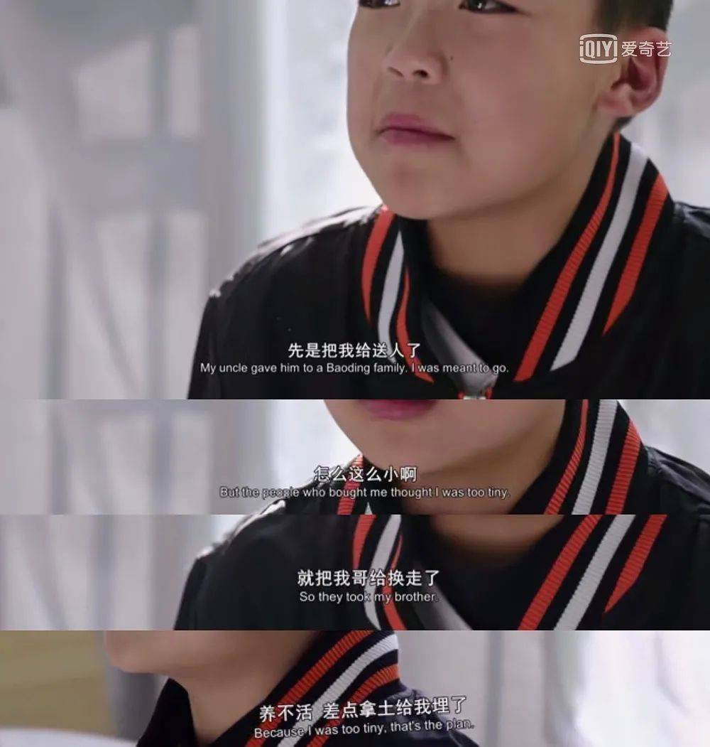 原创
“没有爹妈可拼”的少年用什么改写命运?这部纪录片戳痛千万父母
家庭贫困,是组队的第一条件手里的棒球,就是这些孩子的命运棒球和教练,让孩子们的内心重新有了归属真正的教育,就是一场拯救