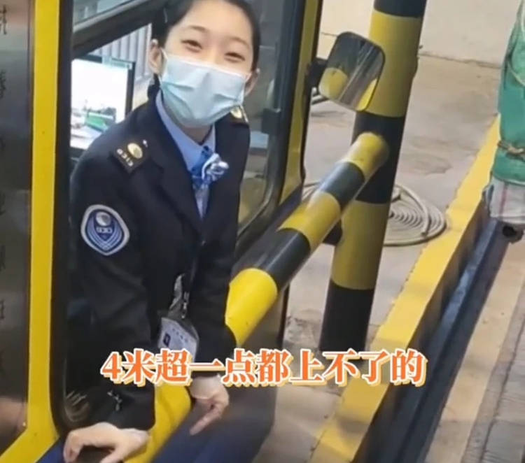 可恶这个百灵鸟一样的00后女孩被找到了却出现大量假号冒充她