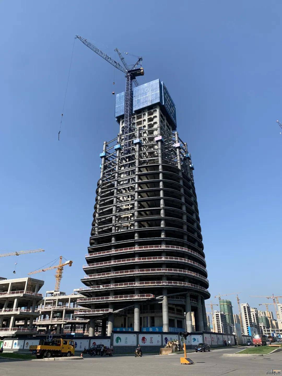 济南cbd"五指山"之"大拇指"封顶!27张照片记录成长历程