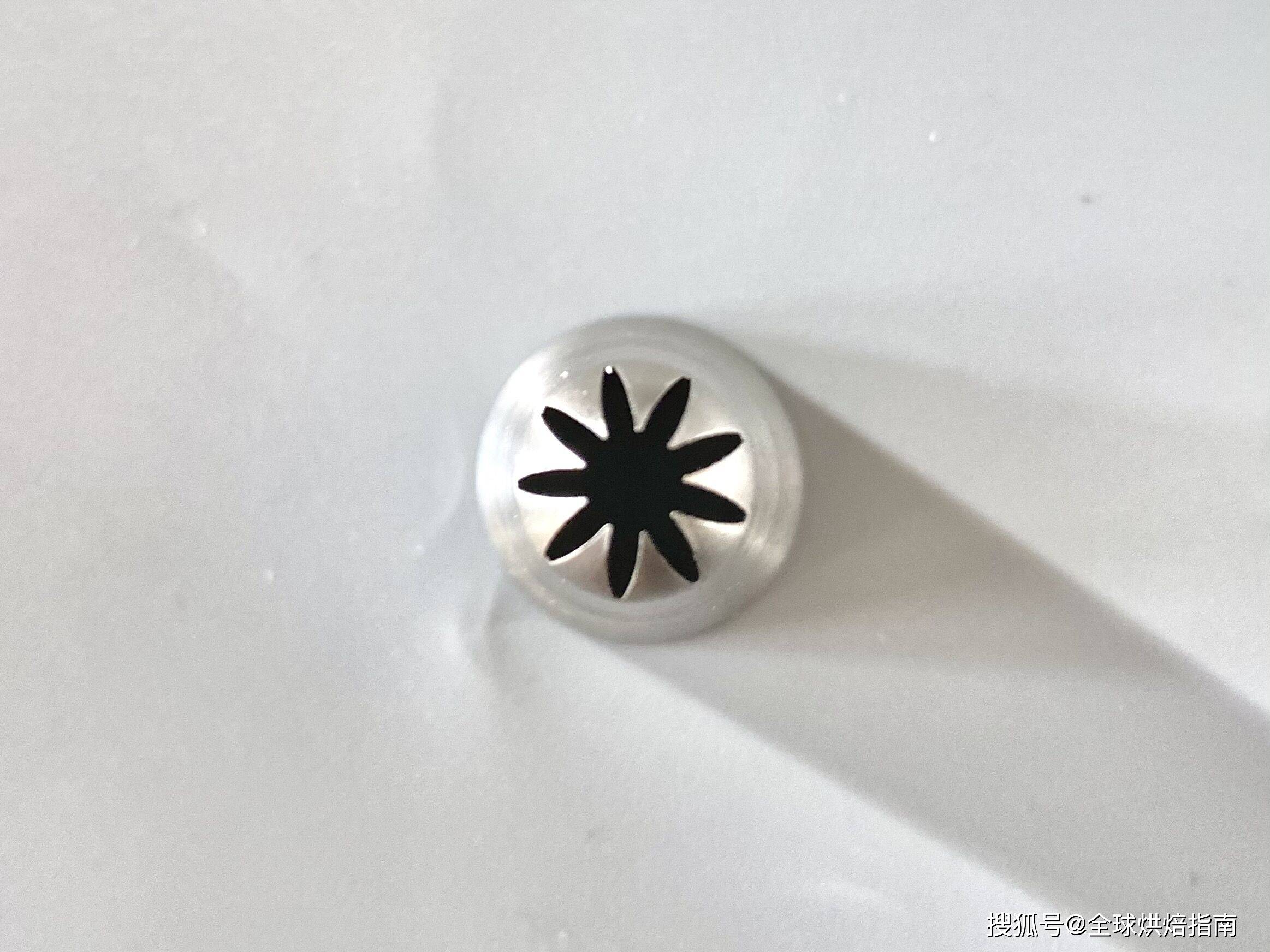 72張動圖教會你升級版裱花手法（二） 熱愛美食 第68张