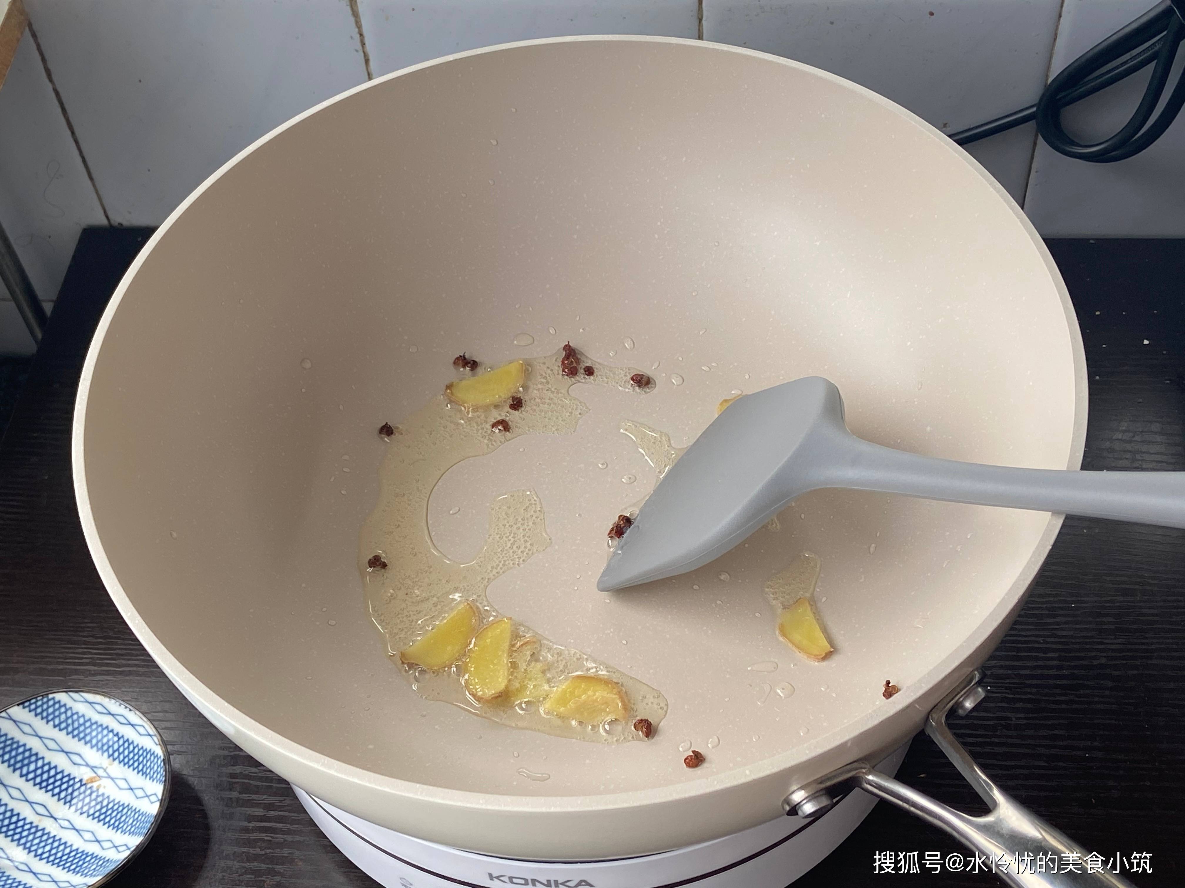 土豆泥做法简单易学家常 3281cb2661f34749b76ece9e4f82e722.jpeg