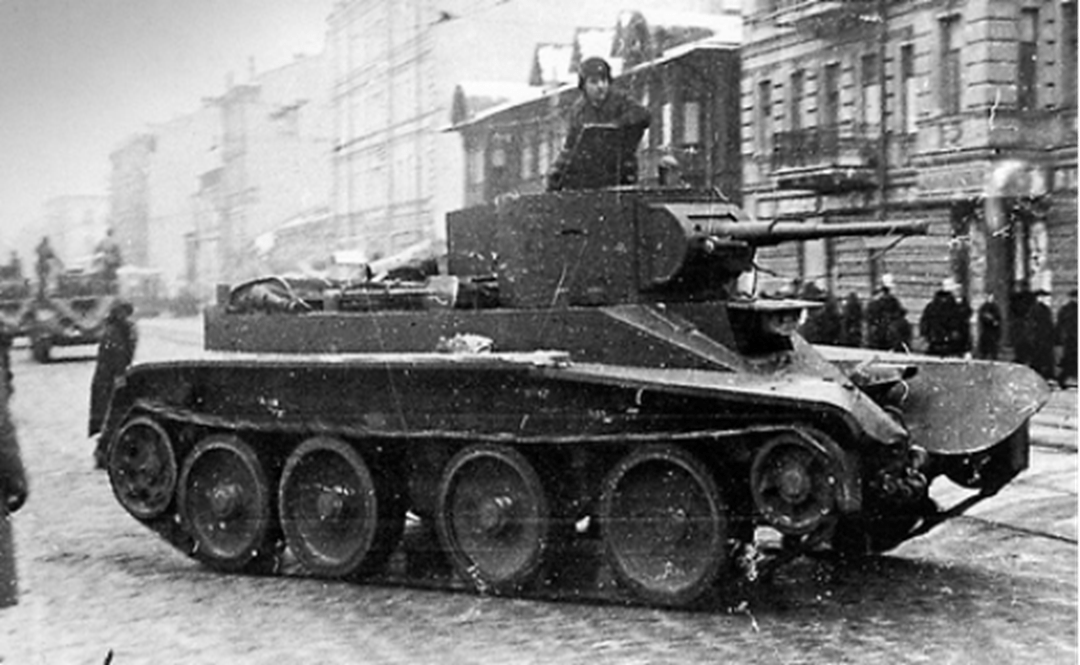 t34坦克到底烂成了什么样?才急得苏军动不动就一脚油门撞过去