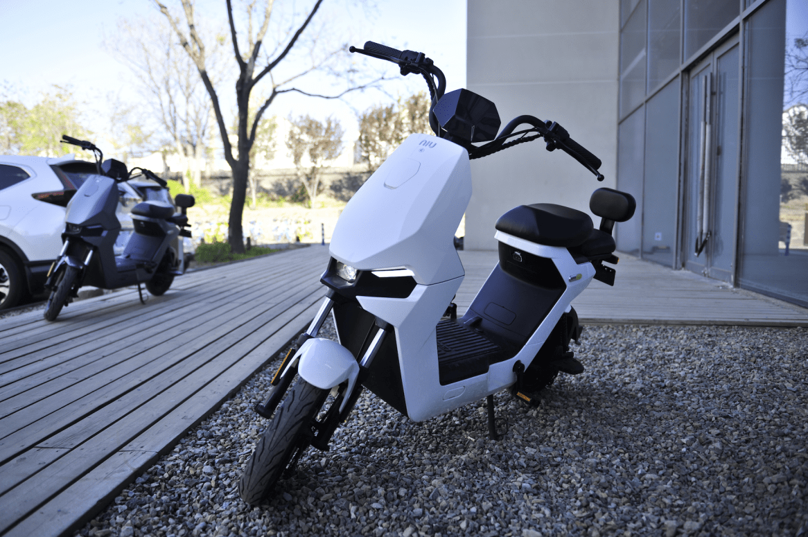 2000元档位五杀选手小牛电动govaf0轻体验