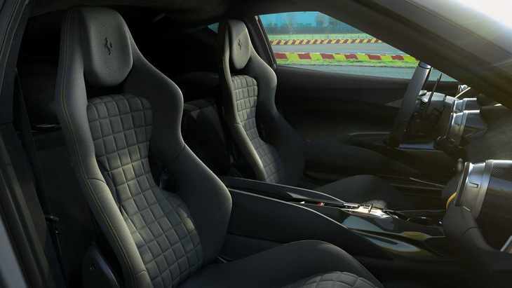 法拉利812superfast特别版官图5月5日全球首发亮相