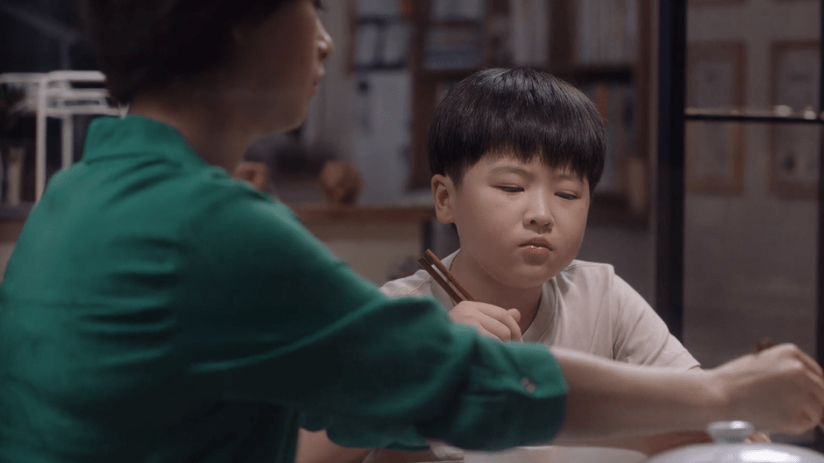 小舍得:神秘补课老师一语成谶,子悠结局让田雨岚崩溃,是报应吗