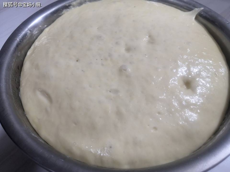 原创
春季早餐吃这饼,比面包受欢迎,暄软有营养,几分钟就出锅,真香