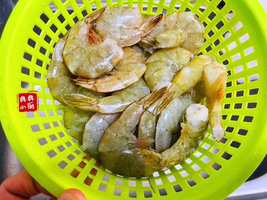 原创
10分钟快手菜,绝对会舔光盘,我家小朋友最爱的烧法