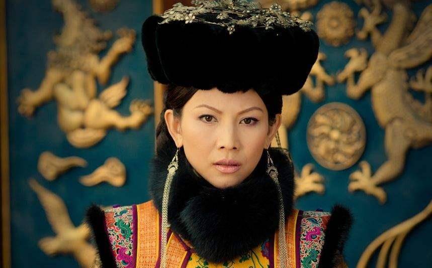 原创历史上的哲哲皇后,开辟了清朝皇后制度先河,后半生安享晚年