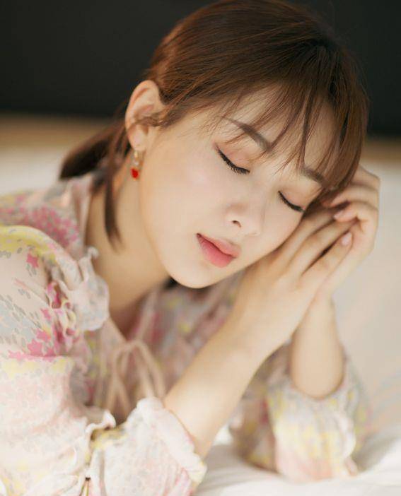 杨紫最新电影造型 7b3e336041b24dda84f6cd0fa038d92c.jpeg