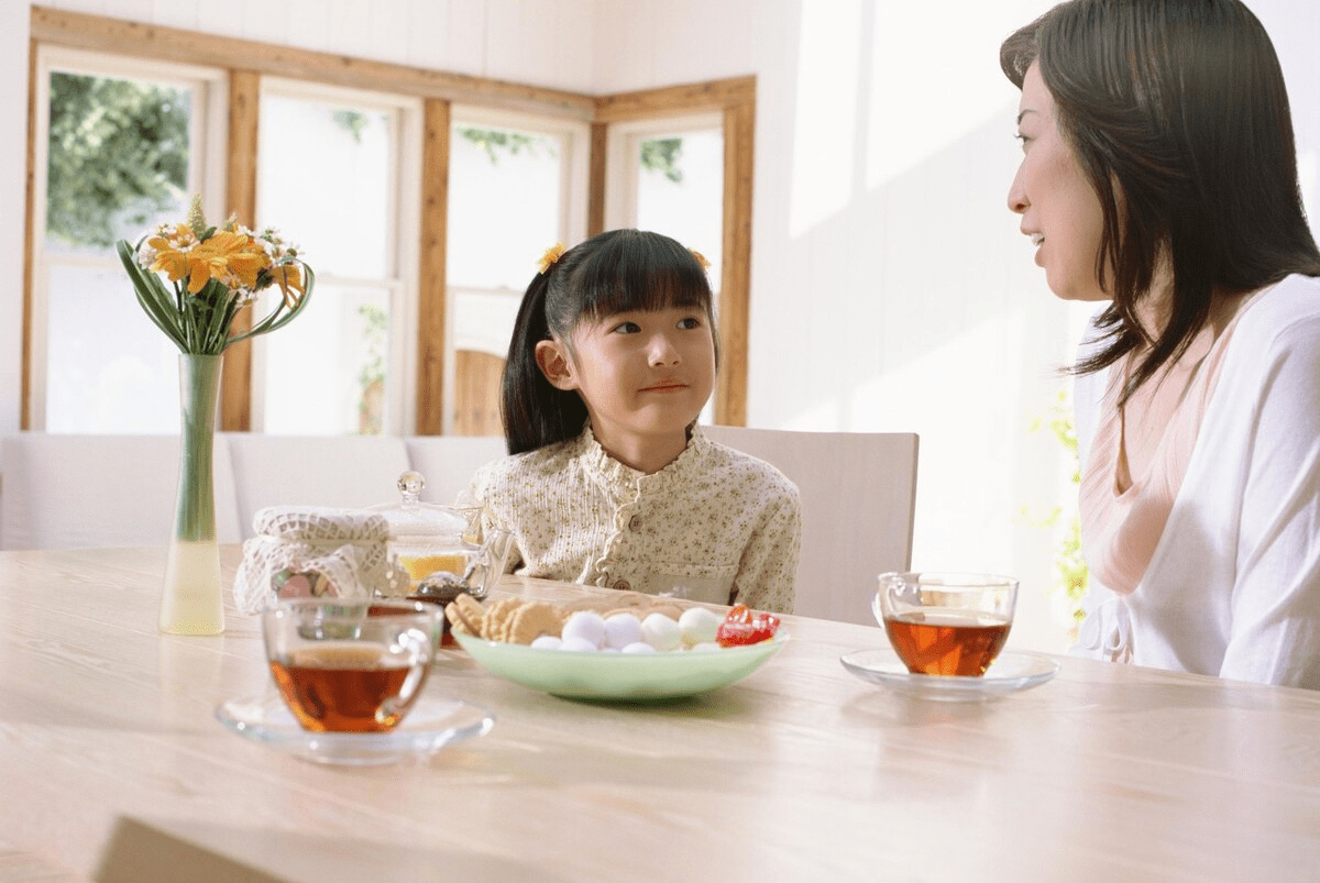 孩子几个月就可以吃饭了 be4f35ec53824592a52f0528ee1d0a13.png