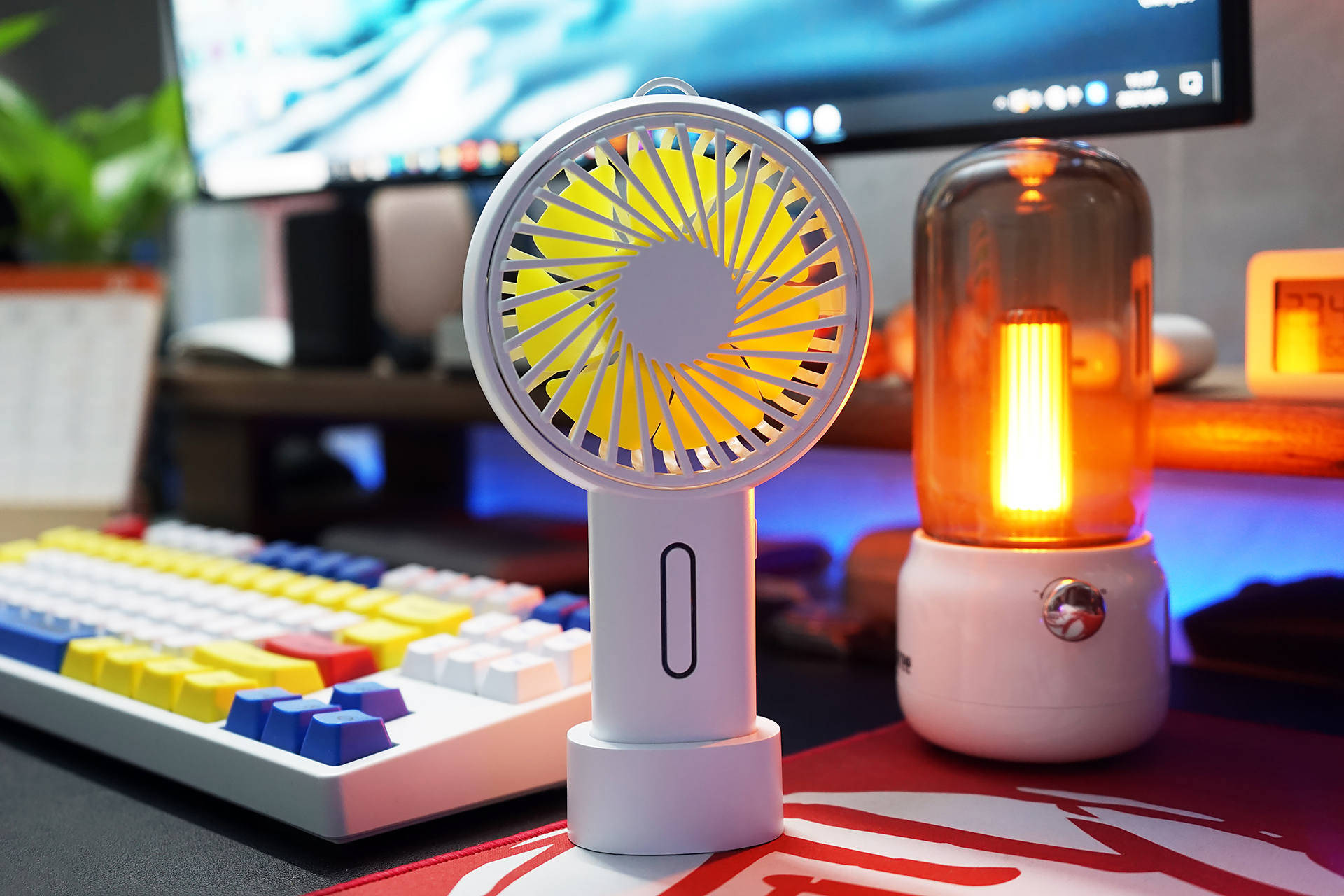 夏天不想整天待空调房,使用奥睿科手持小风扇也可以清凉一夏!