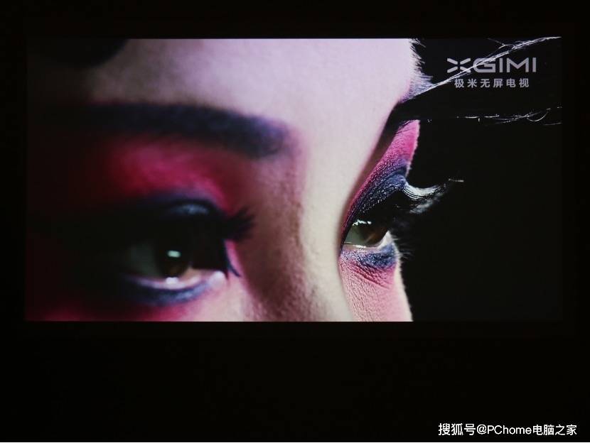投射|极米RS Pro 2评测：叹为观止的家庭影院新贵