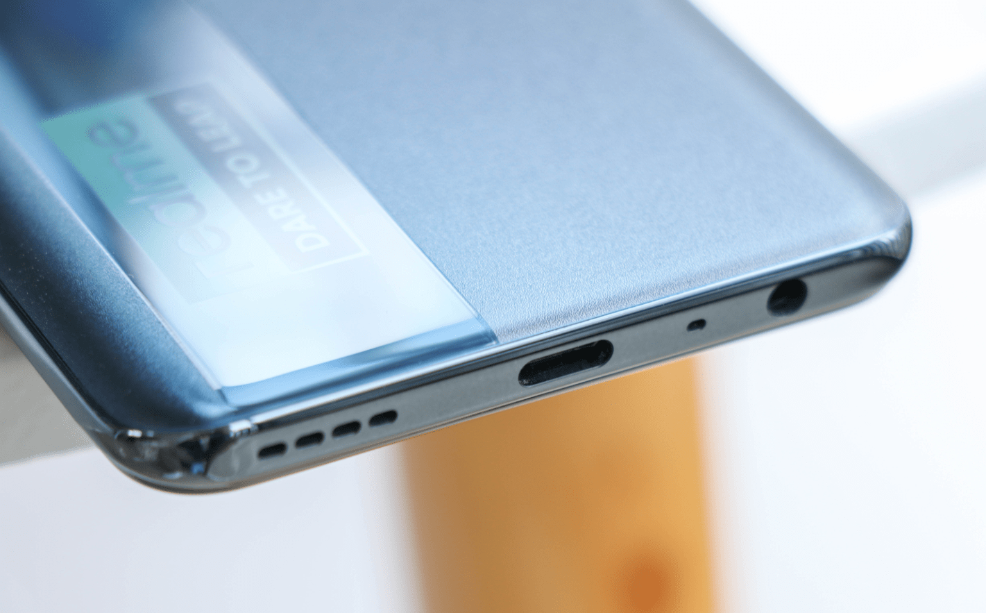 小米对比realme都是天玑1200两千元价位谁更香