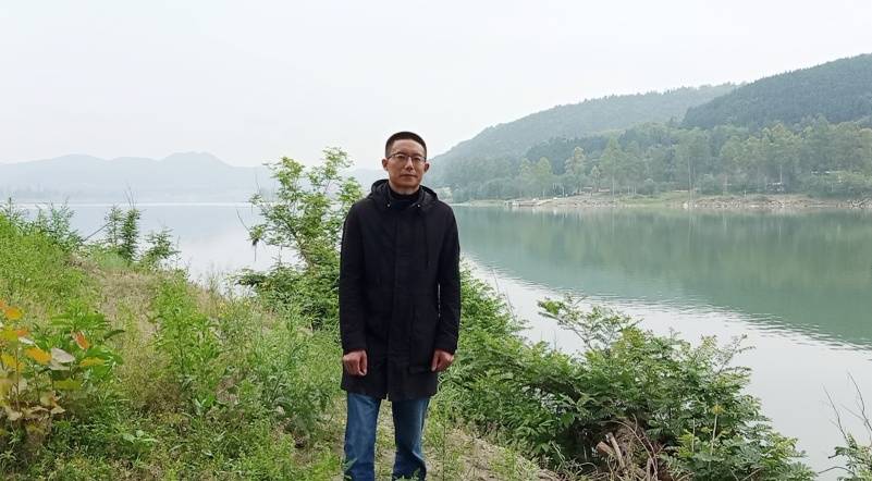 作者程驰近照来源：四川省地方志工作办公室文/图：程 驰返回搜狐，查看