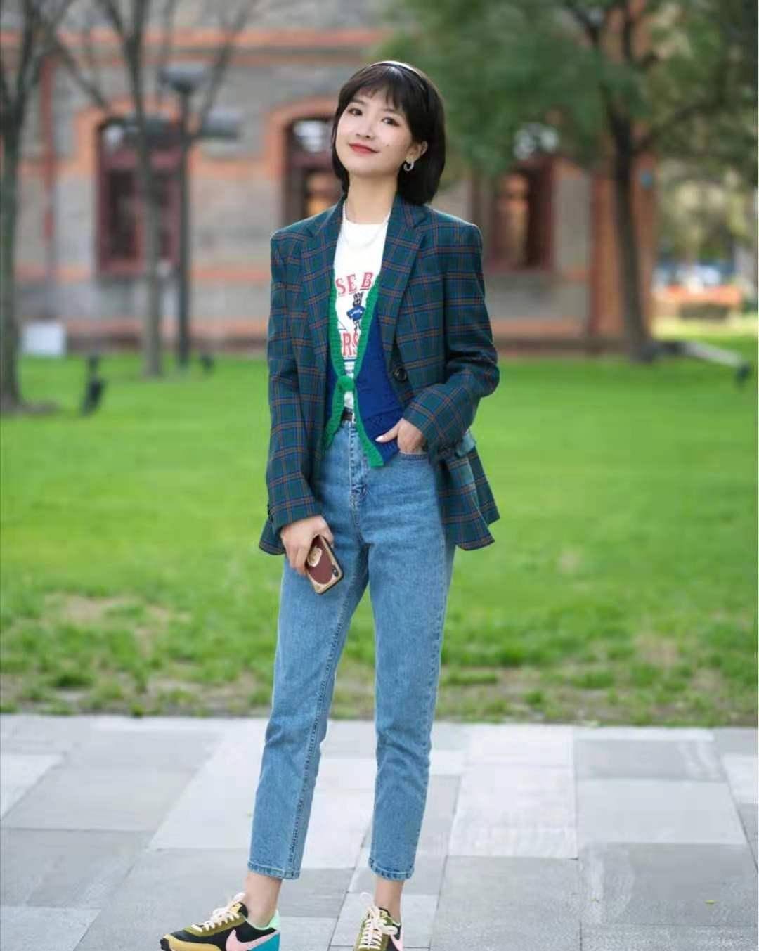 韩系穿搭小个子裤子 aee5d8c9794f4edd9119517e373682c2.jpeg