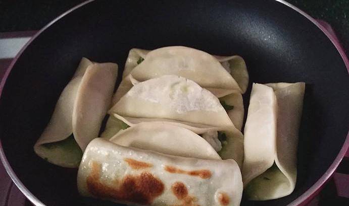 如何做韭菜饺子馅最嫩最滑 d7ee944af63342f6891c95e52731a5b2.jpeg