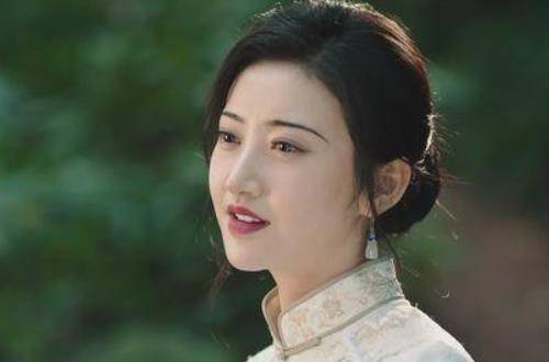 司藤小时候扮演者 e6670edcc72e46b29ab1acbeb9d24971.jpeg