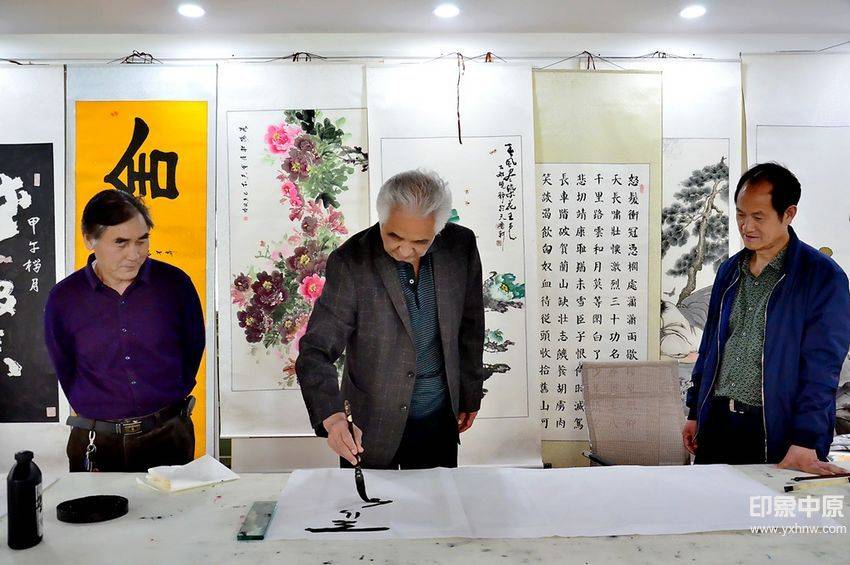 著名书法家郭志强现场挥毫泼墨