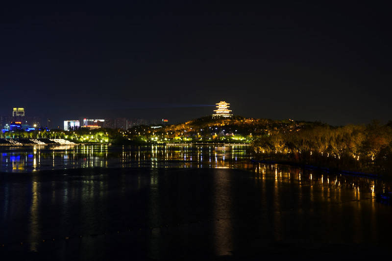假期刷夜哪里去唐山南湖夜最美