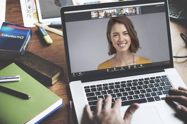 zoom的身世由来爱情是他创业的灵感打造出年收入百亿美元公司