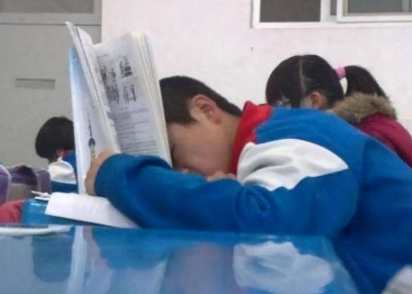 一般什么时候下晚自习 264caf011a0e4cc799d4a718f0e9bce7.jpeg