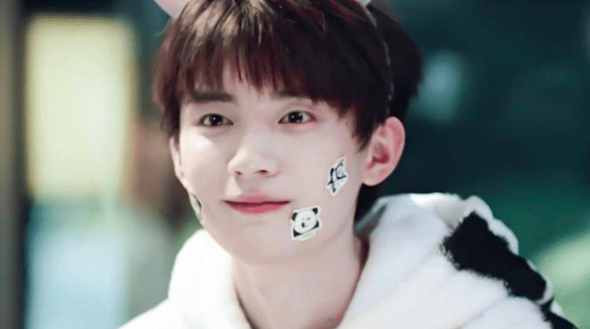 拜托了班长官宣定档三男追一女主这架势有点招架不住啊