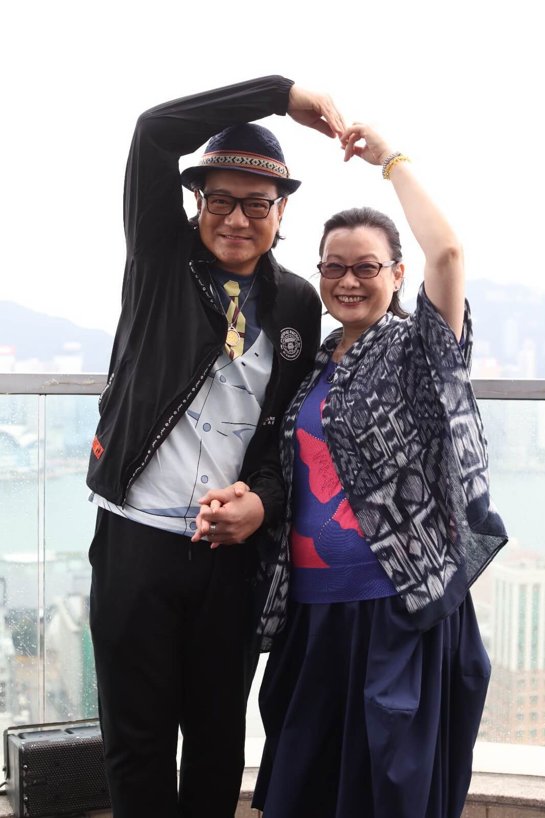 恭喜!63岁tvb老戏骨鲁振顺明年十月迎娶女友,不排除要双胞胎