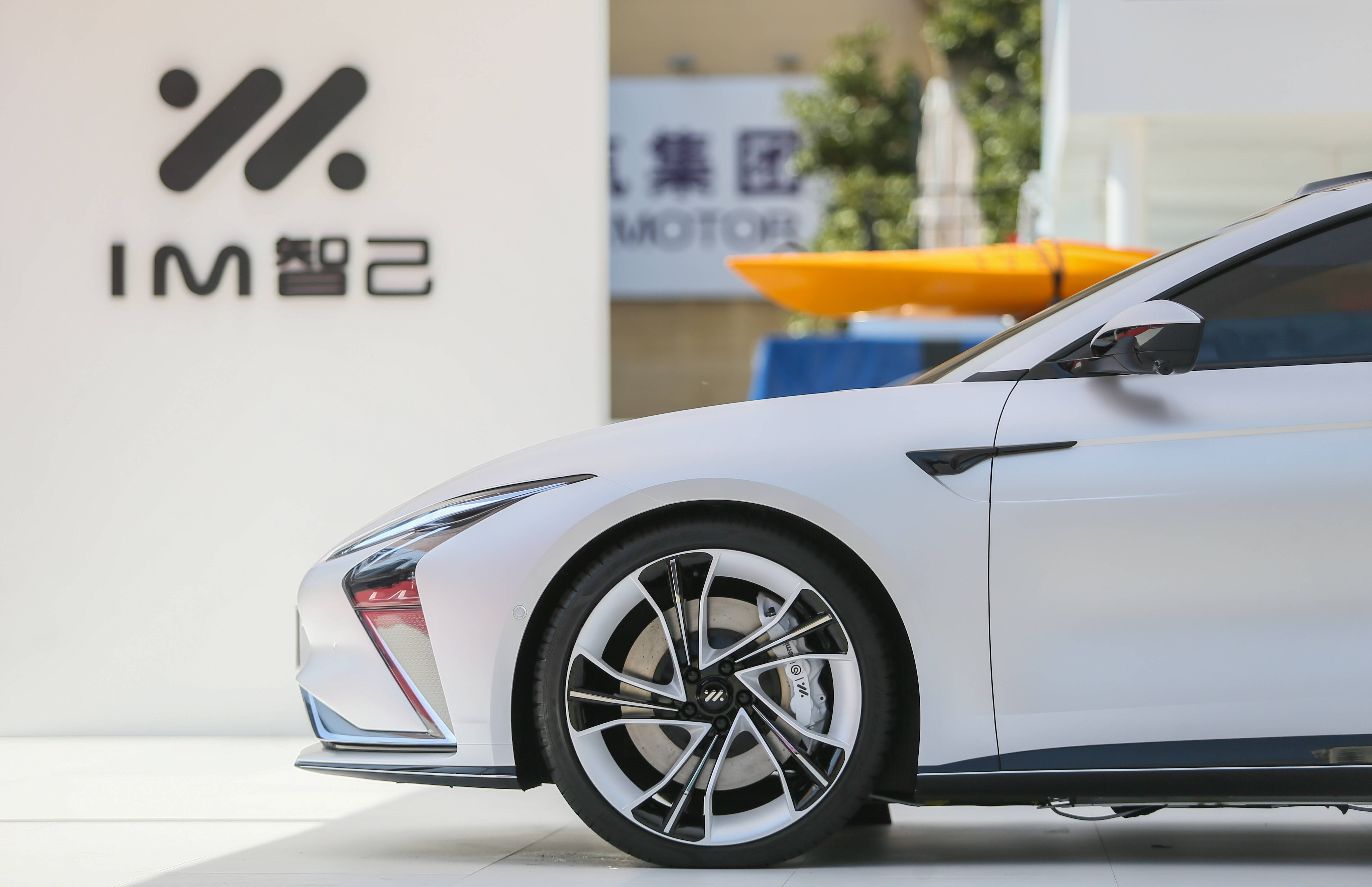 归来连轴转 上汽五五购物节推千台五折车 豪华车智己l7越开越新_汽车