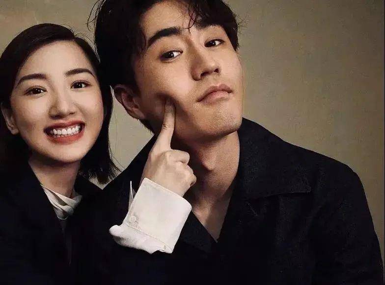 三十而已演员表杨玏 2332d485e8f64aaa8e6a19ca67eb24d5.jpeg