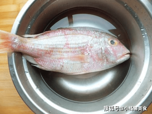 怎么解冻鱼最快最有效 464b993d96e64cd3a941a87c0afc65c9.png