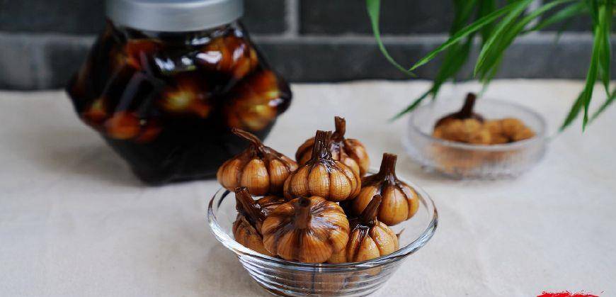 蒜头的腌制方法和配料 d3ce1156137c42e4af6335ce67845f0d.jpeg