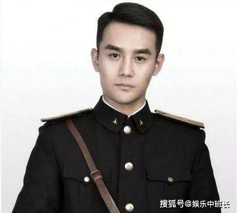 杨洋排行榜_艺人综合收入排行榜,郑爽6.4亿不算多,前10名最低“两爽”起步